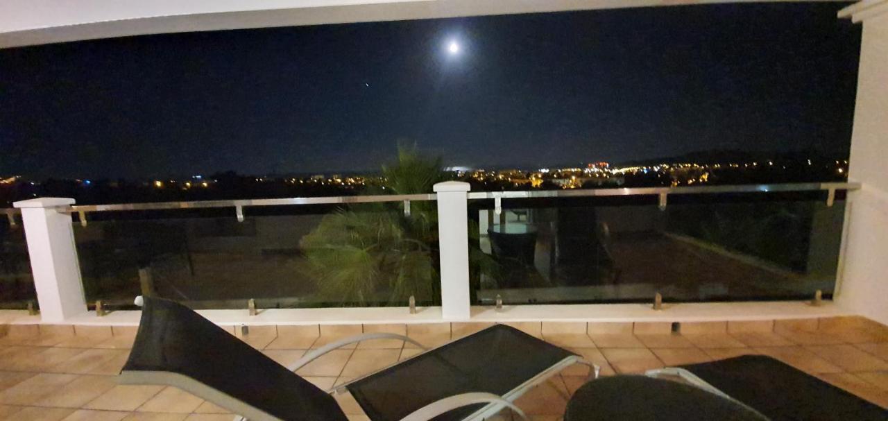 Villa Views Сан-Хосе Экстерьер фото